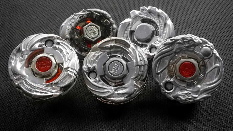 OS BEYBLADES MAIS FORTES DE METAL FURY!