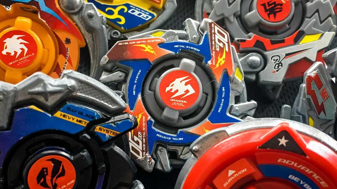 Dragoon MS UV surrounded by other HMS beyblades