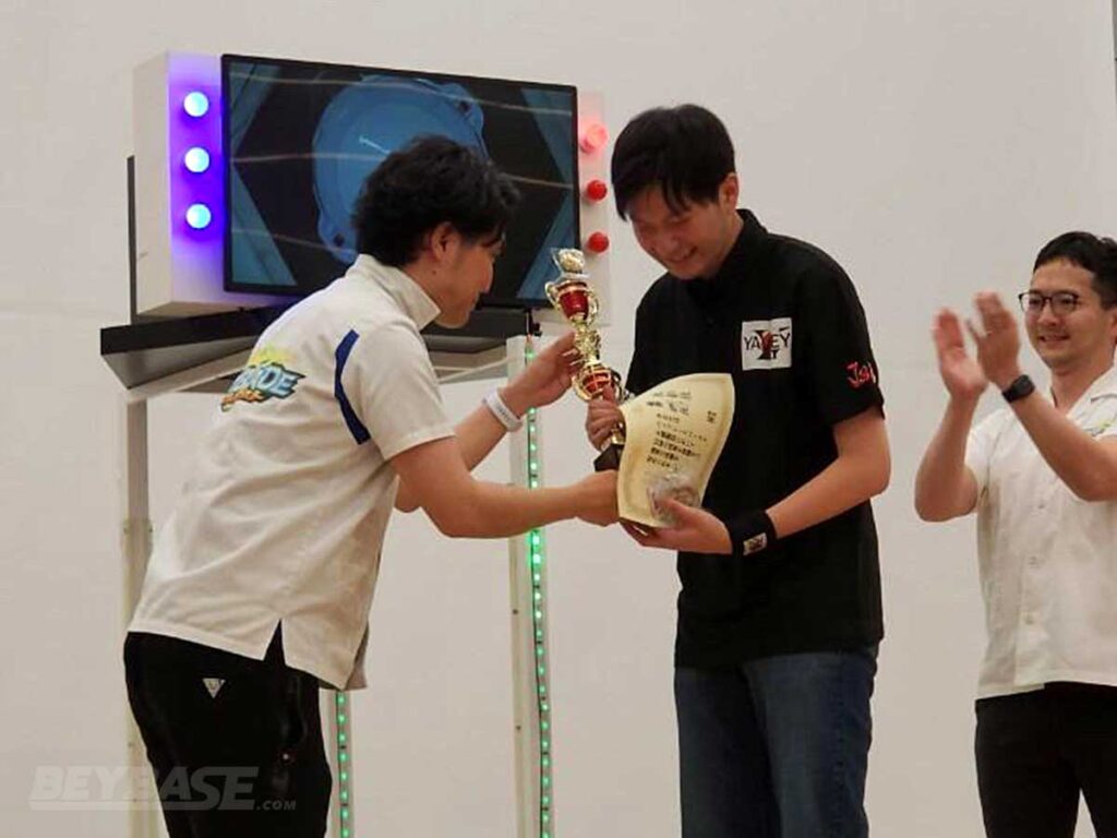 ベイブレード大会の勝ち方:最後の公式ベイブレードバースト大会を制